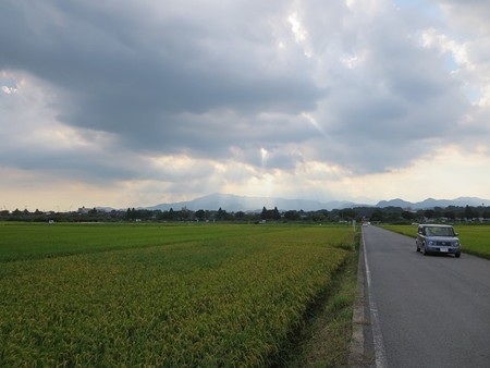 雲からの光と田園