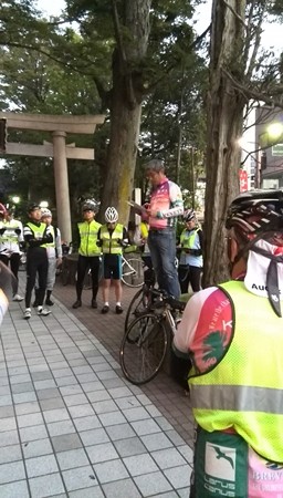 ブリーフィング:逗子市役所前