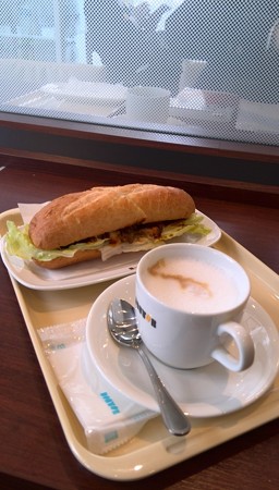 ドトール 牛肉のワイン煮込み。おいしかった。