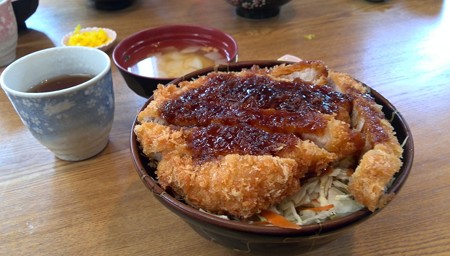 ソースかつ丼に魅せられて@まるい食堂