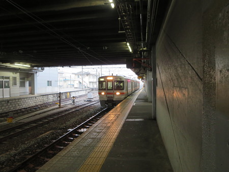 ああ、危うく身延線に乗るところだった。
