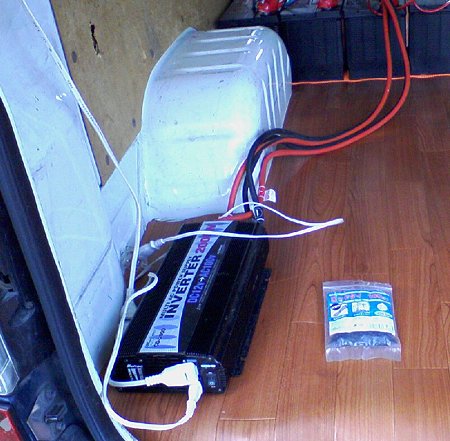 大自　インバーター　2000W