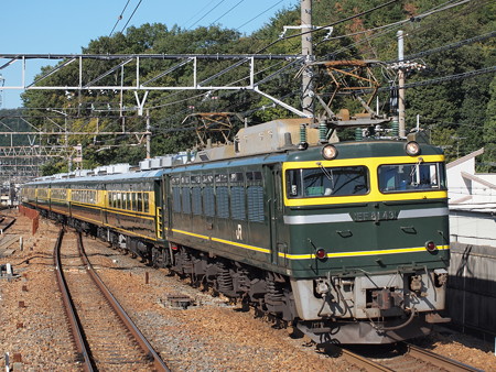 EF81 サロンカーなにわ 東海道本線山科駅
