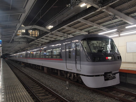 西武10000系特急ちちぶ 西武池袋線飯能駅01