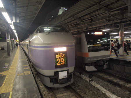 E351系特急スーパーあずさ 中央本線新宿駅03