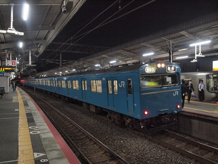 103系普通阪和線日根野駅06