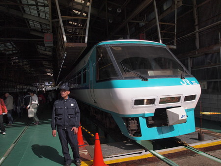 381系 吹田工場05