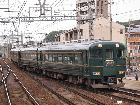 近鉄15400系かぎろひ 近鉄大阪線河内国分駅