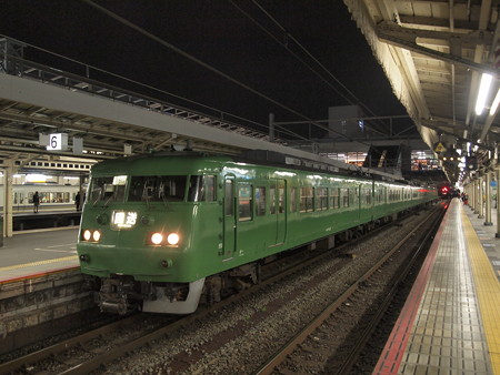 117系回送東海道本線京都駅02