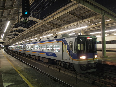 南海10000系特急サザン 南海本線天下茶屋駅02