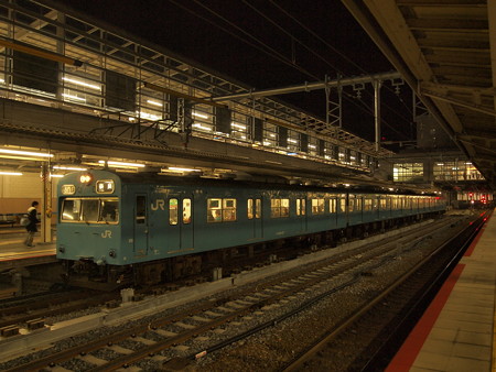 103系普通 奈良線京都駅01