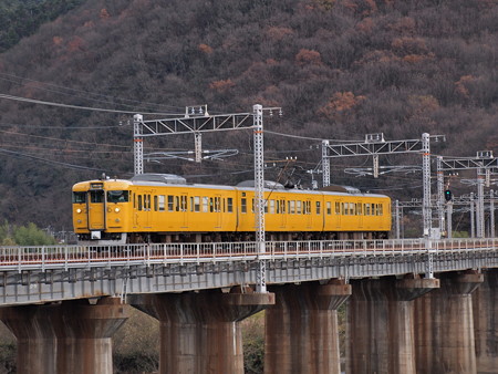 115系普通 山陽本線熊山~万富01
