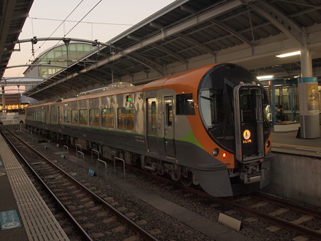 8600系特急いしづち 予讃線高松駅