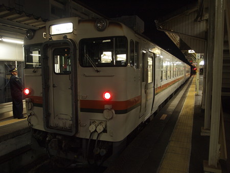 キハ48形普通 紀勢本線松阪駅03