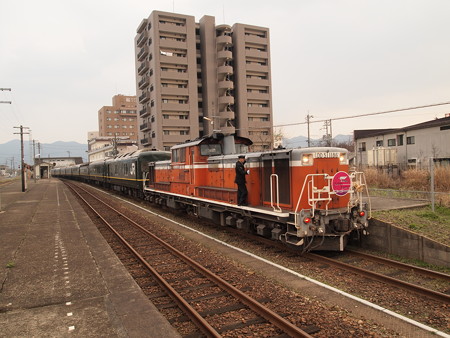 DD51 トワイライトエクスプレス 山陽本線東萩駅01