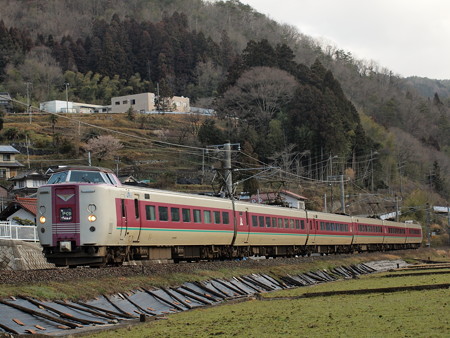 381系特急やくも 伯備線足立~備中神代02