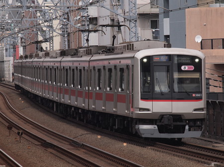 東急5000系各停 東急東横線武蔵小杉駅01
