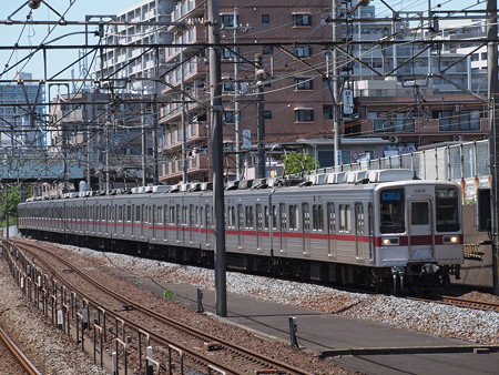 東武10000系快速 東武東上線朝霞台駅