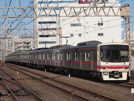 京王8000系準特急 京王線笹塚駅