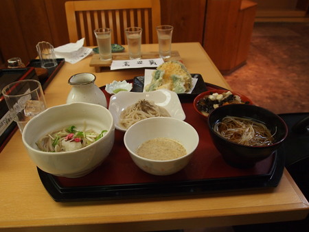 会津の蕎麦とごつゆ