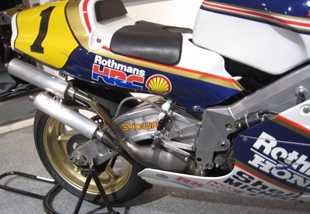通信販売⑫PMA1/12ホンダ NSR500・エディ・ローソン・GP 1989 ロスマンズ オートバイ