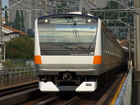 E233系中央線(浅川)
