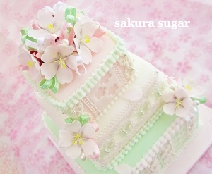 桜の3段ケーキ
