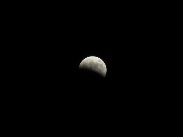 IMG_8518 欠け始め月食2014.10.8 写真: IMG_8518 欠け始め月食2014.10.8