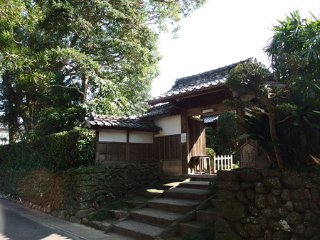 PA256873