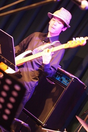 20120627e#011