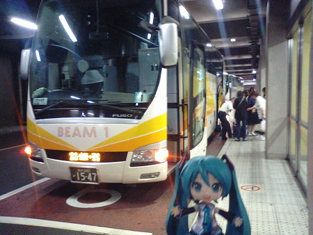 ■ (車中泊) → 浜松町 6:25 バス「BEAM-1」(岩手県北自動...