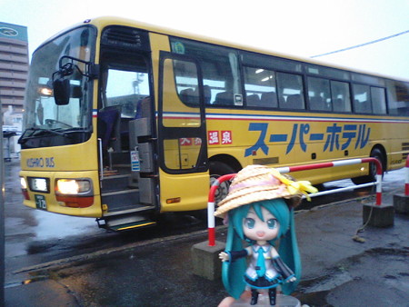 ミク:「バスは止まってなくてよかったですね! なんとか根室行けま...
