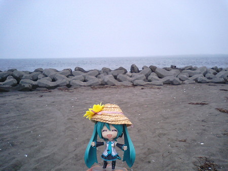 ミク:「おはようございます♪ 結局……流星群なんてなかったですね...