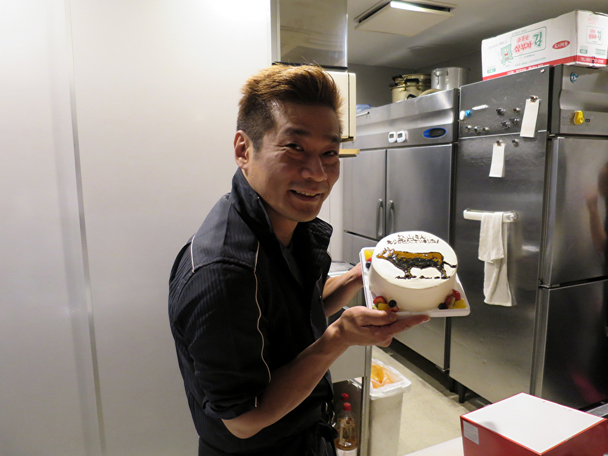 ケーキ贈呈