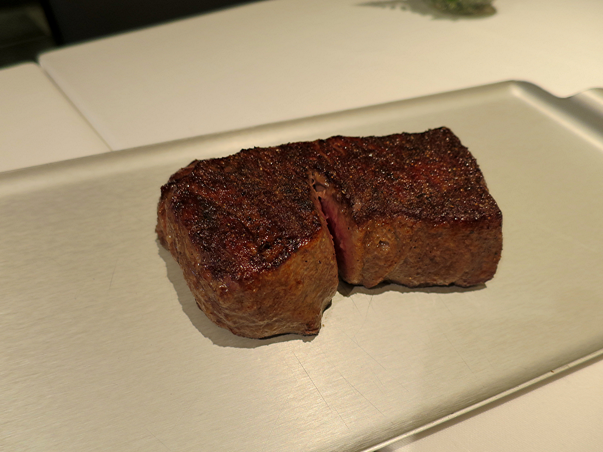 シェフのステーキ