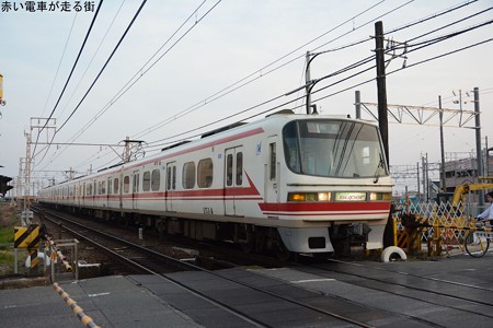 知立駅　高架工事