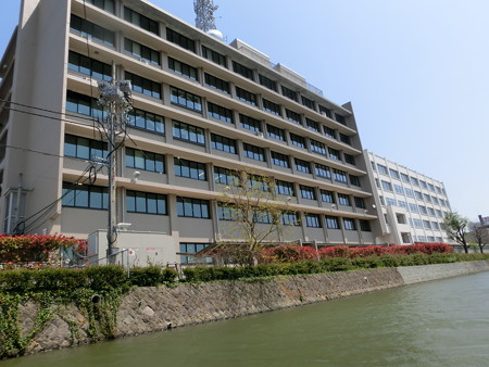 島根県庁