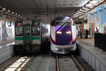 新庄駅にて