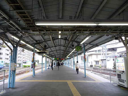 100301-横須賀駅 (11)