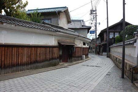 阿弥陀寺前の道もすてき