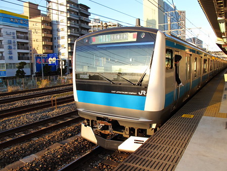 E233系(東神奈川駅)