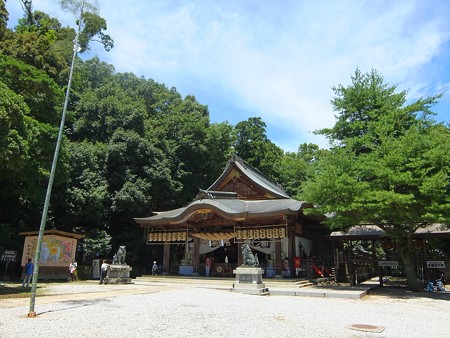 和霊神社06 あの竹のてっぺんの御幣を取る