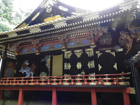 久能山東照宮64 本殿(5つのオーブ?)