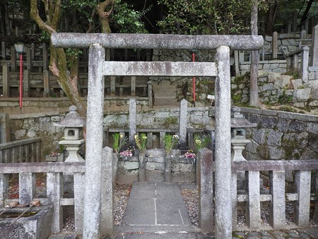 京都霊山護国神社04 坂本龍馬、中岡慎太郎の墓