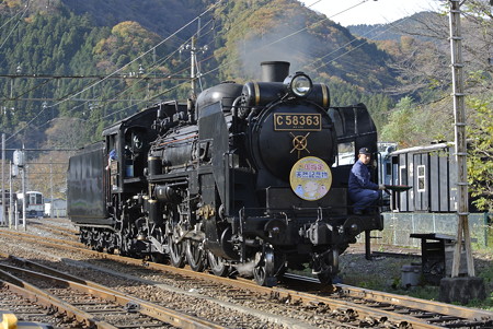 三峰口駅操車風景