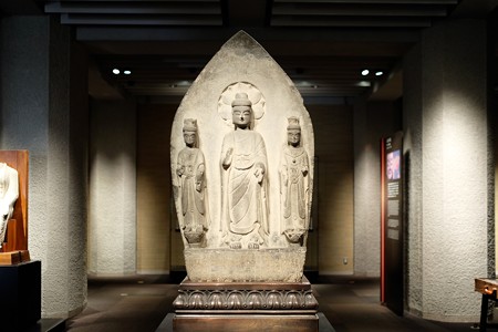 2016.02.17　東京国立博物館　如来三尊立像　中国　TC-646