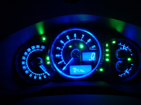 ＢＲＺ　山梨県　ＬＥＤ打ち替え　メーター