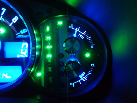 ＢＲＺ　山梨県　ＬＥＤ打ち替え　水温計