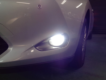 ハリアー６０系　東京都　フォグＨＩＤ　ベロフ６５００Ｋ