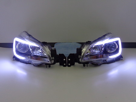 アウトバックＢＳ９　ＮＥＷアウディ風ＬＥＤ　ホワイト